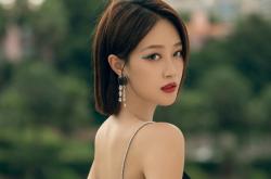 开云平台-希腊巨兽对阵绿军铁壁，若英格拉姆成攻防转换枢纽，战局将如何倾斜？