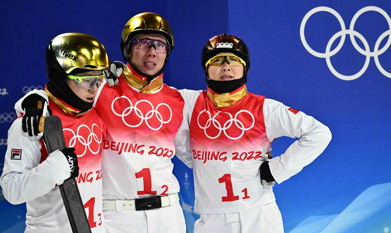 德国队逆转中国队,黄鸭组合点燃赛场 德国队逆转中国队,黄鸭组合点燃赛场