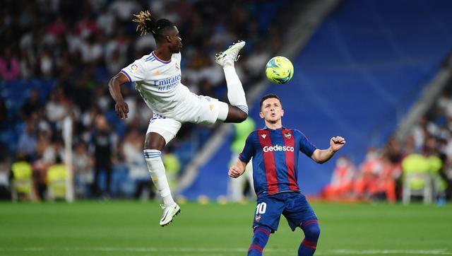 皇家马德里在客场击败阿拉维斯