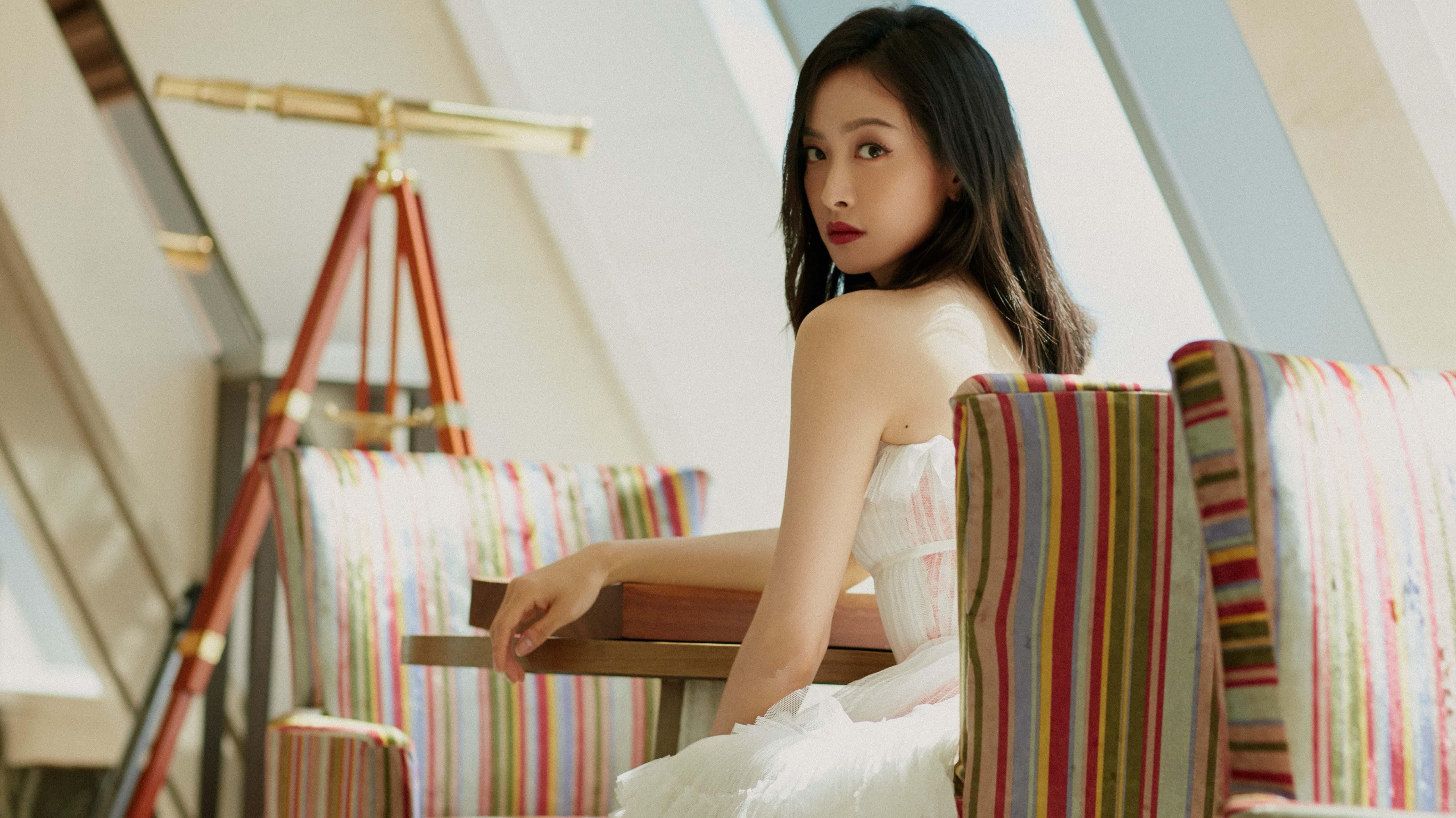 北欧冰刀刺穿加泰巨舰，当芬兰利刃在托尼手中斩向巴萨心脏