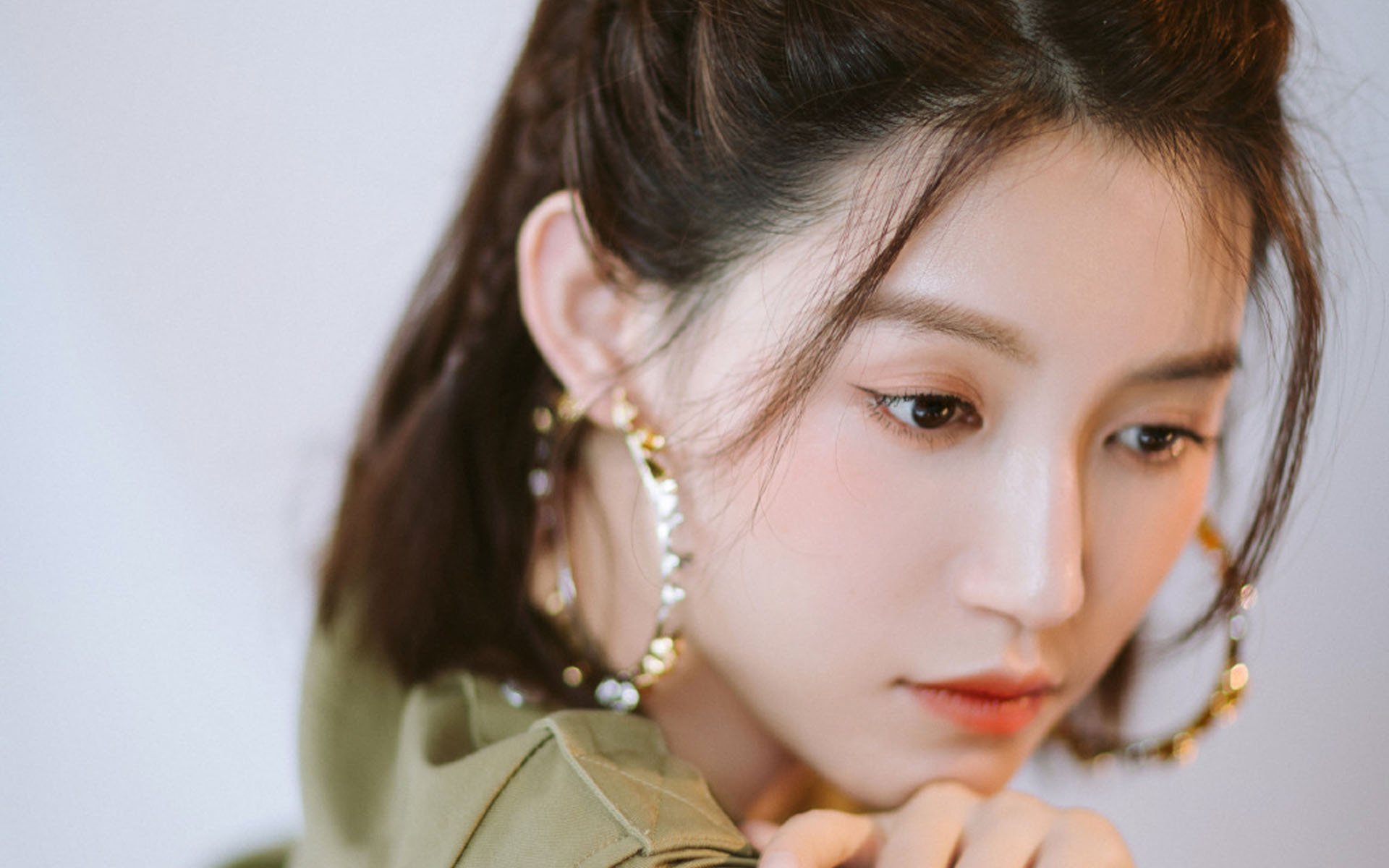 欧冠半决赛的星空下,他将对手的禁区变成了个人陈列室