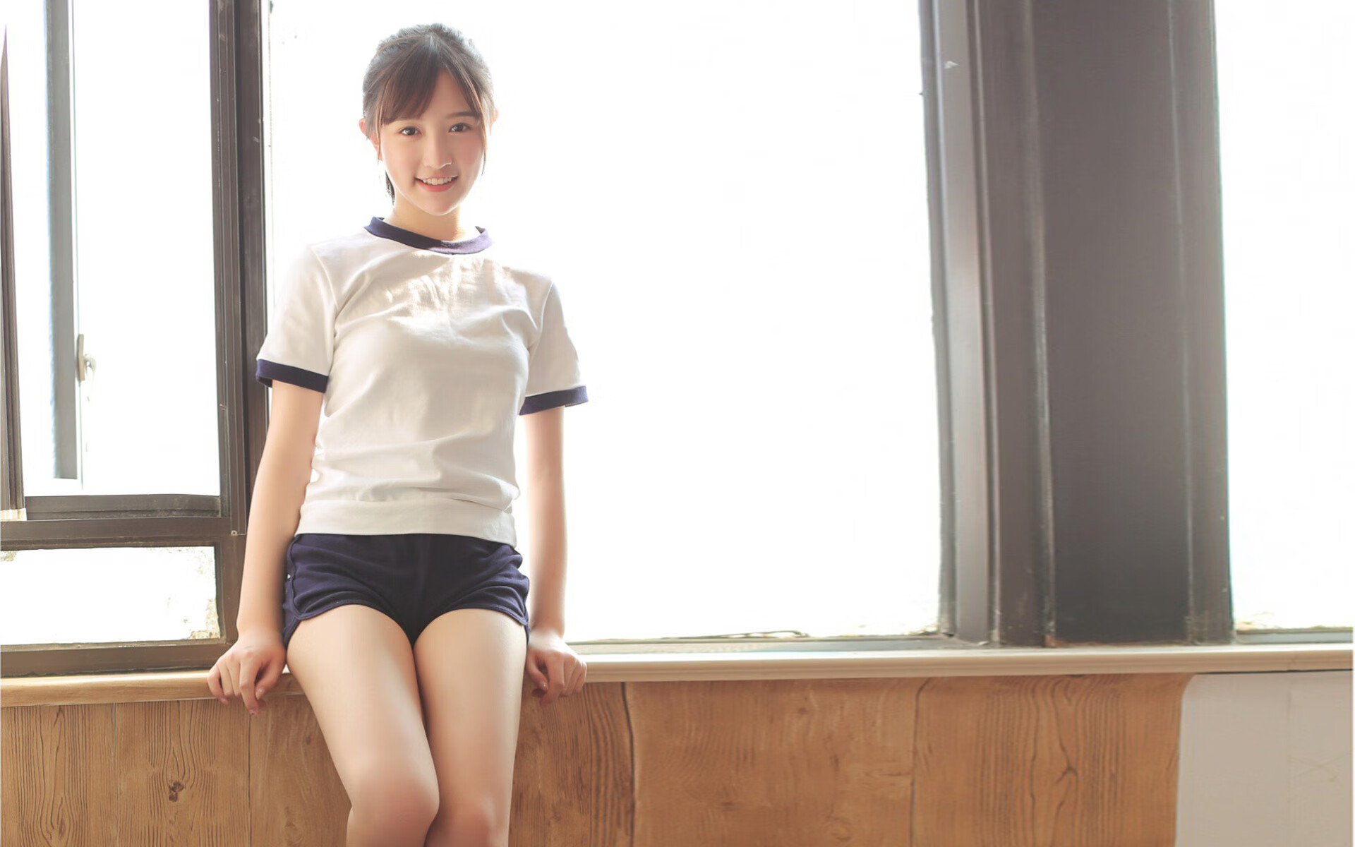 哥伦比亚掀翻罗马，阿尔瓦雷斯高光表现照亮南美足球新曙光