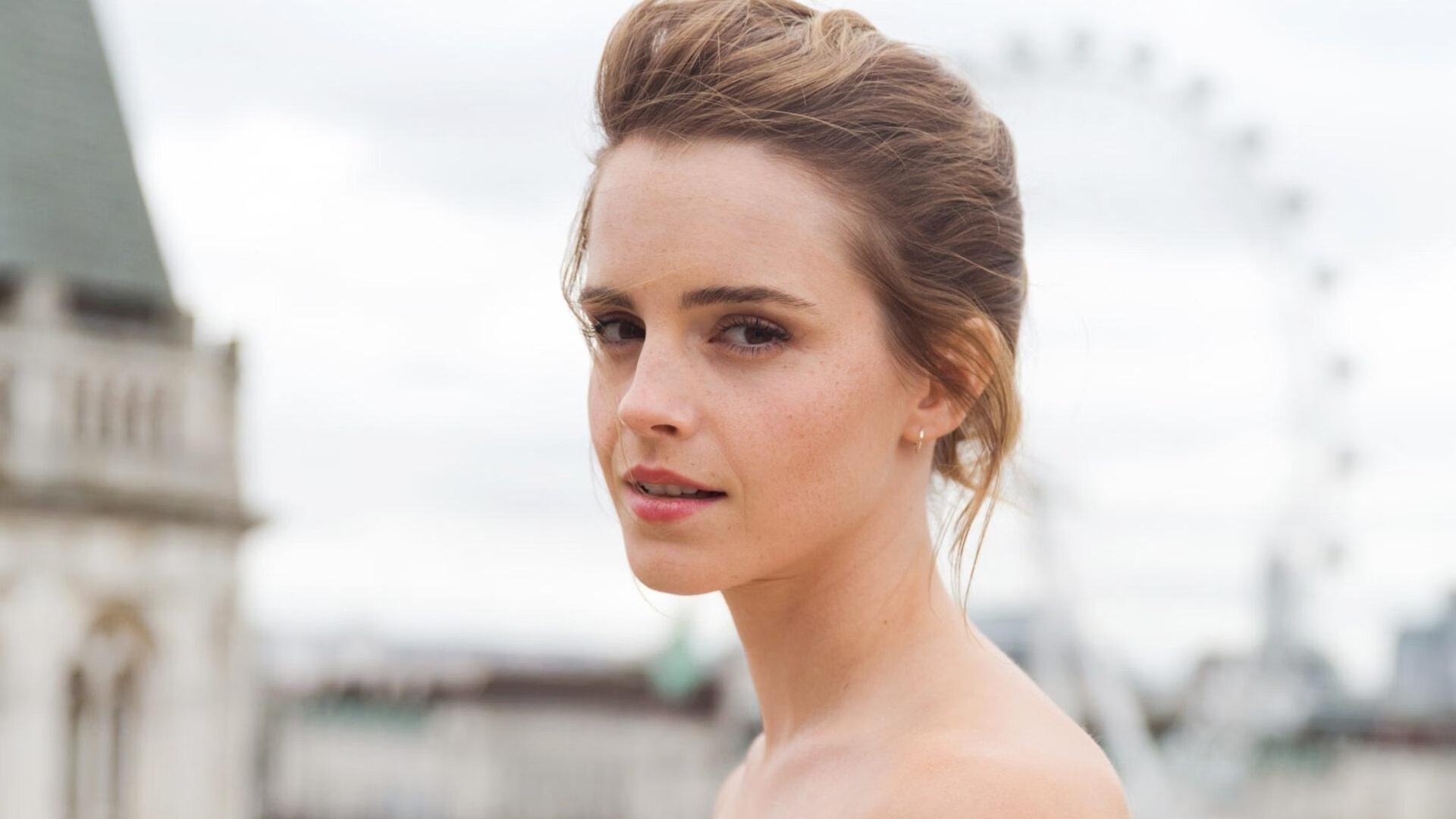 阿什拉夫关键制胜，希腊强势拿下丹麦